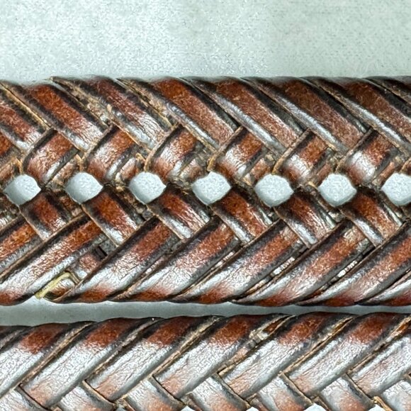 Men’s Belt unbranded Faux Leather Woven Dress Belt Brass Buckle Size 36" - Picture 2 of 6